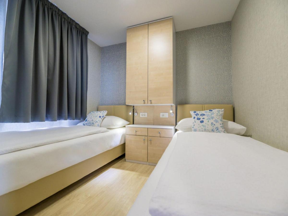 Holiday Home Seaside Mobile Home By Interhome Silo  Bagian luar foto