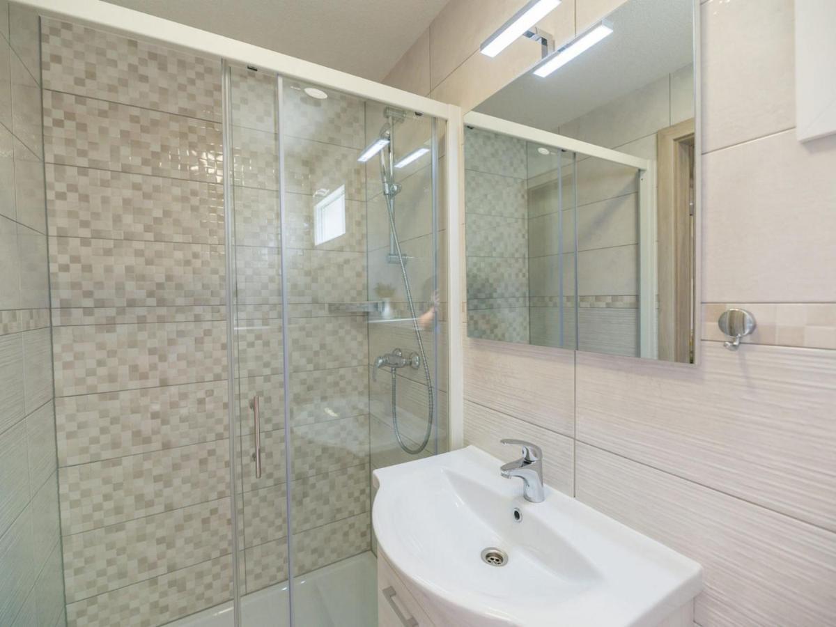 Holiday Home Seaside Mobile Home By Interhome Silo  Bagian luar foto